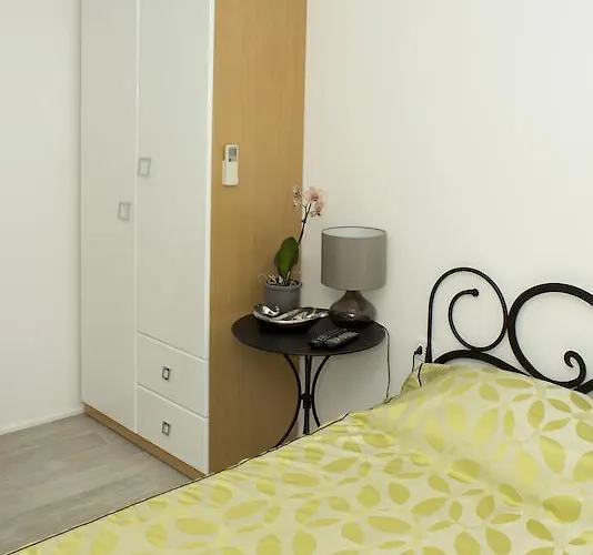 Apartament Koralj *